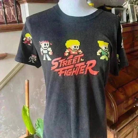 Capcon street fighter tee. Medium. Used good condition. No tips or holes - Picture 2 of 7